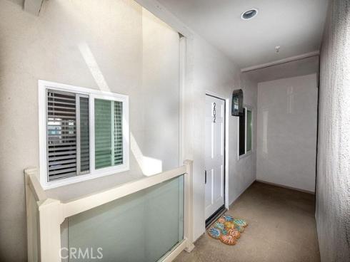 1516 Pacific Coast , Huntington Beach, CA