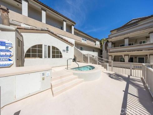 1516  Pacific Coast  , Huntington Beach, CA