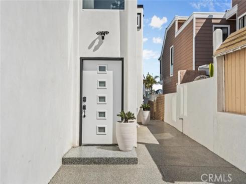 16742  Intrepid Ln  , Huntington Beach, CA