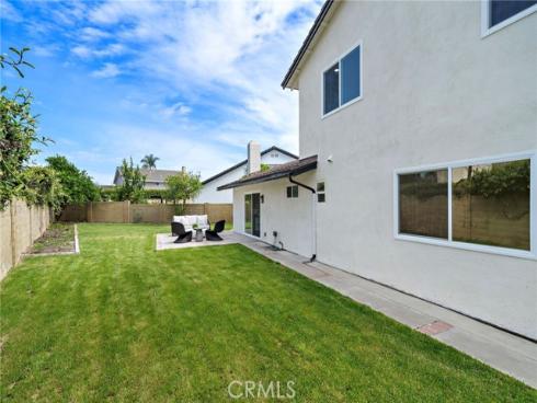 17081 Pleasant , Huntington Beach, CA