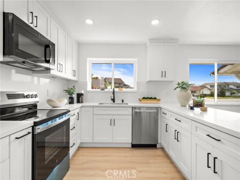 17081 Pleasant , Huntington Beach, CA