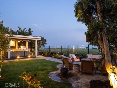 4492  Oceanridge   Drive, Huntington Beach, CA