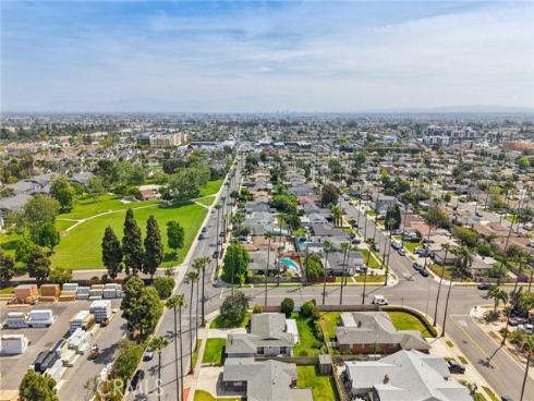 7602  Taylor  , Huntington Beach, CA