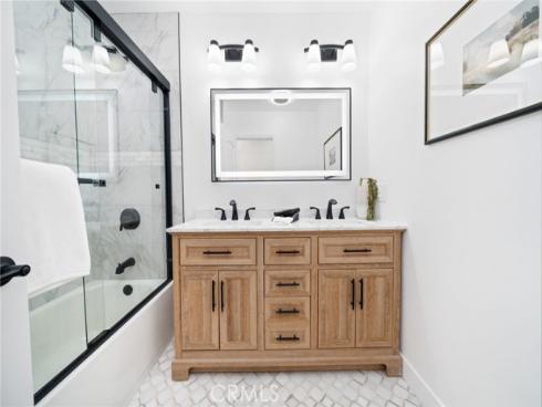 14872  Vanguard   Lane, Huntington Beach, CA