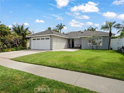 14872  Vanguard   Lane, Huntington Beach, CA