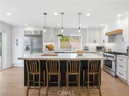 20082 Gothic Circle, Huntington Beach, CA