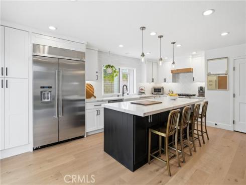 20082 Gothic Circle, Huntington Beach, CA