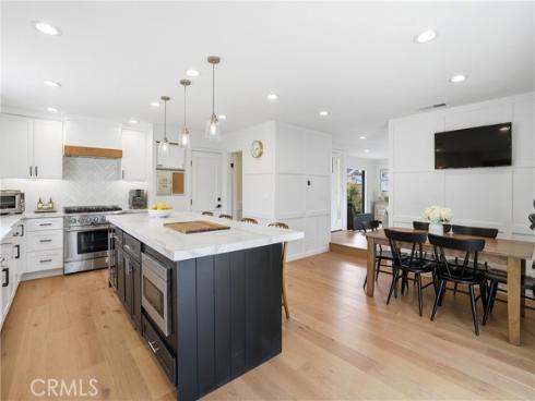 20082 Gothic Circle, Huntington Beach, CA