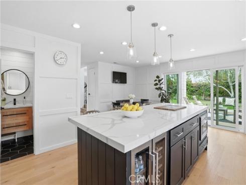 20082 Gothic Circle, Huntington Beach, CA