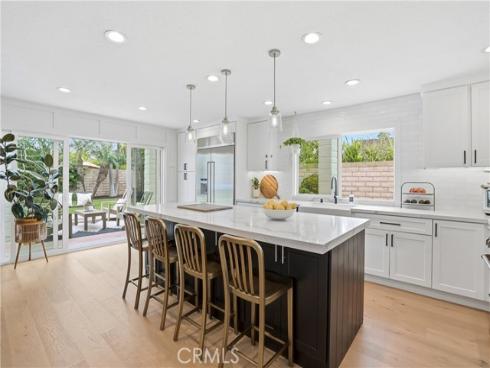 20082 Gothic Circle, Huntington Beach, CA