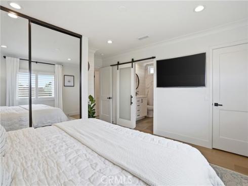 20082 Gothic Circle, Huntington Beach, CA