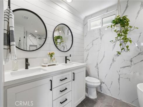 20082 Gothic Circle, Huntington Beach, CA