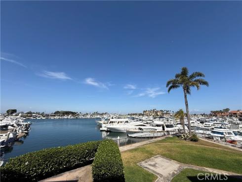 2872  Coast  104  Circle, Huntington Beach, CA