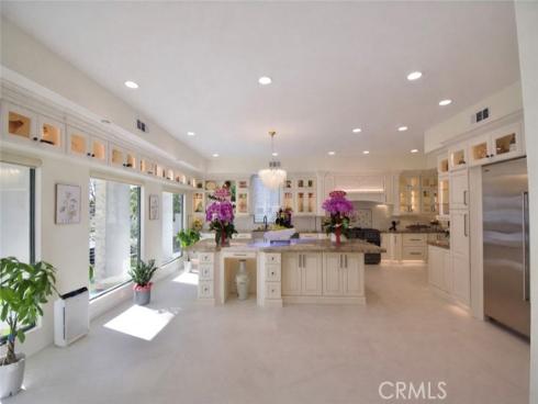 16572  Carousel Ln  , Huntington Beach, CA