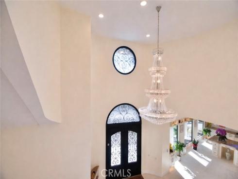 16572  Carousel Ln  , Huntington Beach, CA