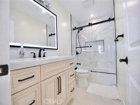 16572  Carousel Ln  , Huntington Beach, CA