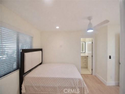 16572  Carousel Ln  , Huntington Beach, CA