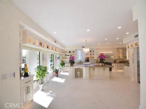 16572  Carousel Ln  , Huntington Beach, CA