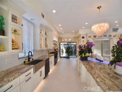 16572  Carousel Ln  , Huntington Beach, CA