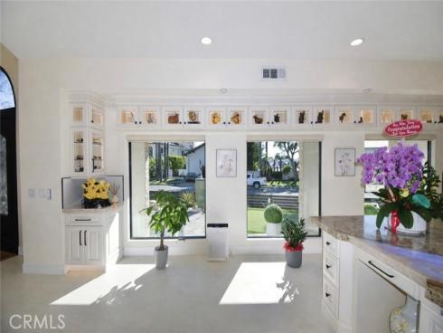 16572  Carousel Ln  , Huntington Beach, CA