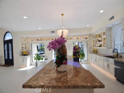 16572  Carousel Ln  , Huntington Beach, CA