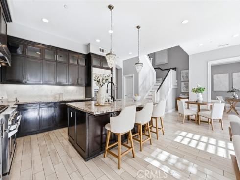 17491  Oakbluffs Lane  , Huntington Beach, CA