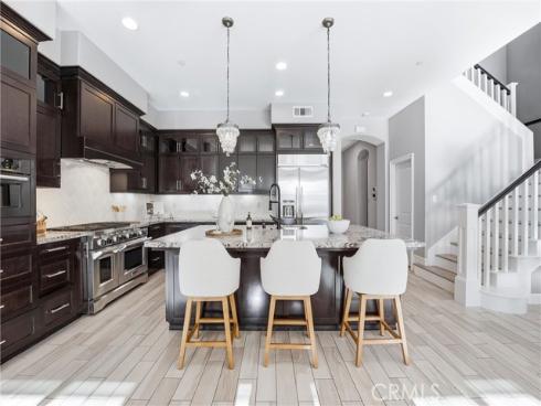 17491  Oakbluffs Lane  , Huntington Beach, CA