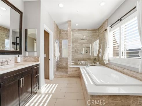 17491  Oakbluffs Lane  , Huntington Beach, CA