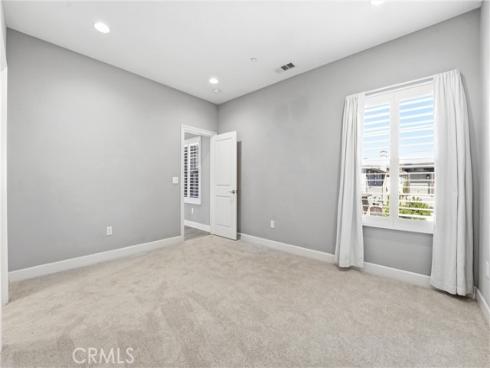 17491  Oakbluffs Lane  , Huntington Beach, CA