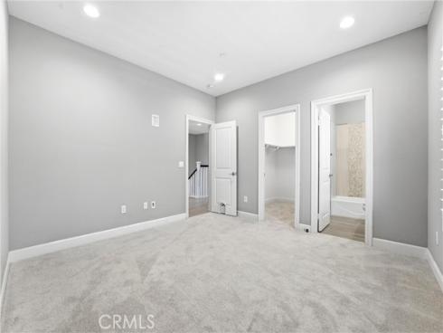 17491  Oakbluffs Lane  , Huntington Beach, CA