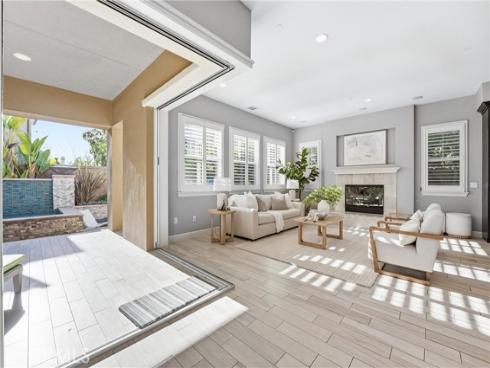 17491  Oakbluffs Lane  , Huntington Beach, CA