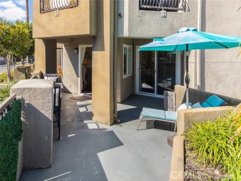 400  Lake  105 , Huntington Beach, CA
