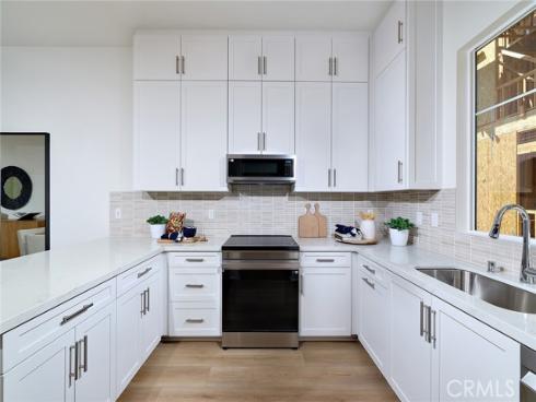 7255  Aura   Circle, Huntington Beach, CA