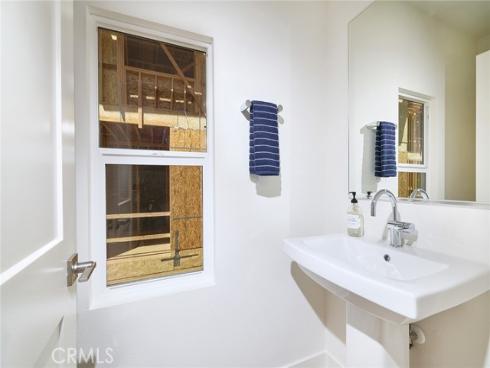 7255  Aura   Circle, Huntington Beach, CA