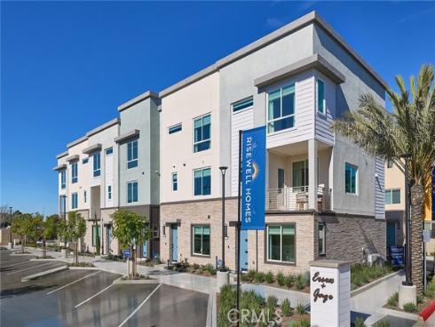 7255  Aura   Circle, Huntington Beach, CA