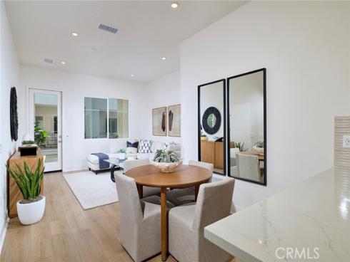 7255  Aura   Circle, Huntington Beach, CA