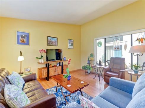 8566  Fallbrook Cir, 706-b  , Huntington Beach, CA