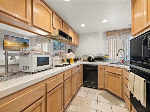 8125  Surfline Dr  A , Huntington Beach, CA