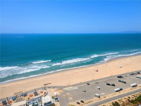 4001  Aladdin  , Huntington Beach, CA