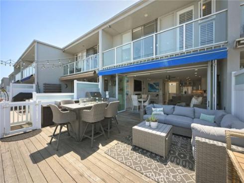 4001  Aladdin  , Huntington Beach, CA