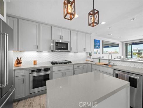 4001  Aladdin  , Huntington Beach, CA