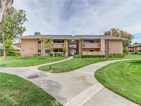 8877  Lauderdale  210-G  Court, Huntington Beach, CA