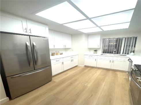 8877  Lauderdale  210-G  Court, Huntington Beach, CA