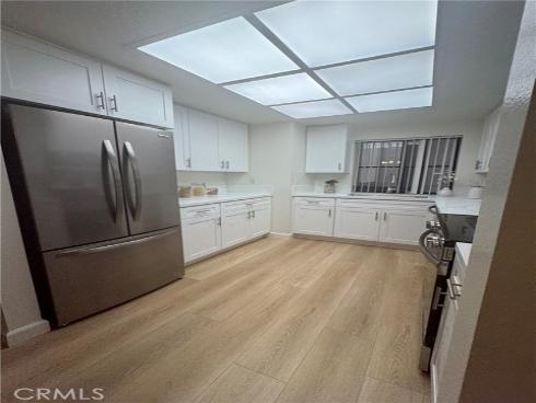 8877  Lauderdale  210-G  Court, Huntington Beach, CA