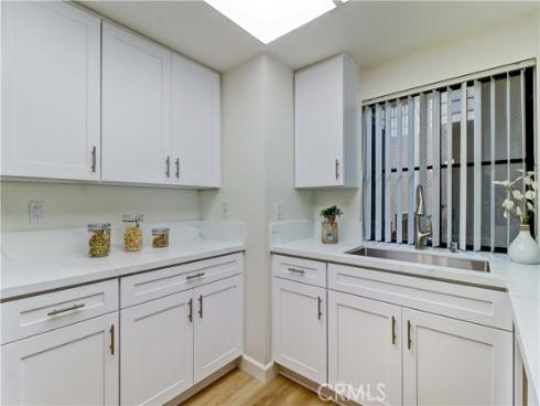 8877  Lauderdale  210-G  Court, Huntington Beach, CA