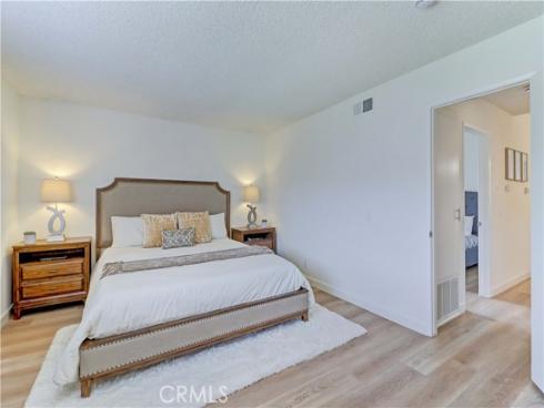 8877  Lauderdale  210-G  Court, Huntington Beach, CA