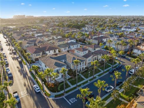 21445  Hayley  , Huntington Beach, CA