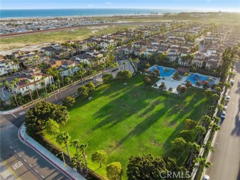 21445  Hayley  , Huntington Beach, CA
