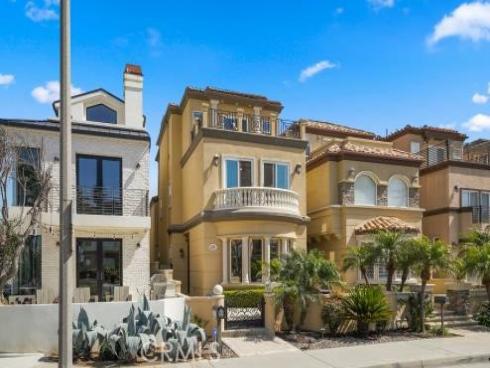 120  22nd   Street, Huntington Beach, CA