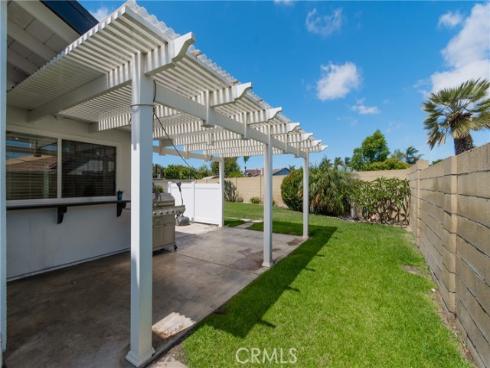 5511 Kern Dr , Huntington Beach, CA